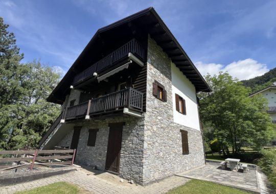 Frazione Croix des Prés a La Salle